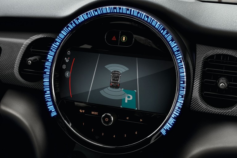 mini connected - характеристики на екран медии и пакети