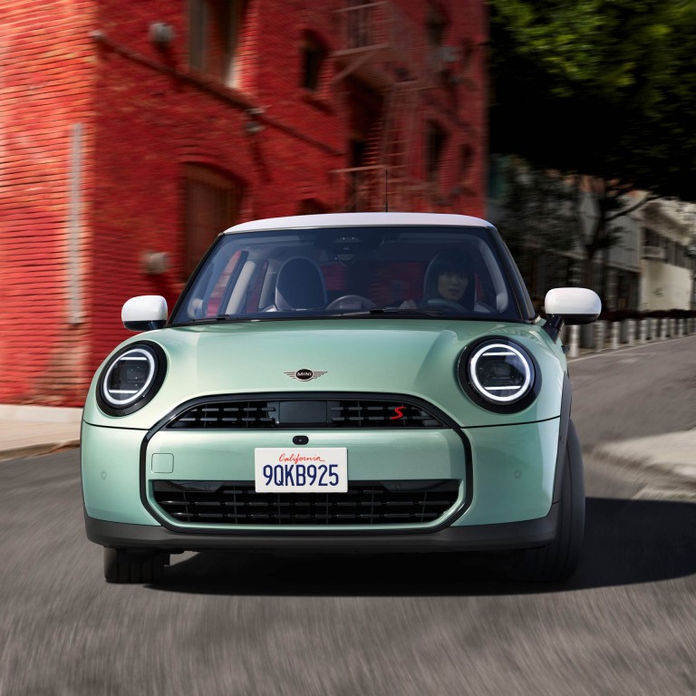MINI Cooper 3 врати -мозайка- Екстериор