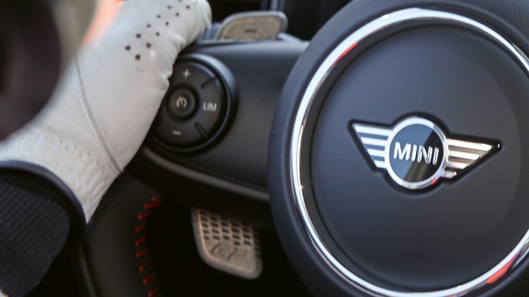 MINI John Cooper Works GP – планки за превключване от 3D-принтер
