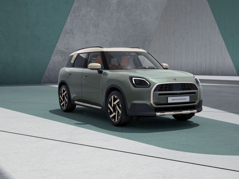 MINI Countryman – мозайка – персонализиране