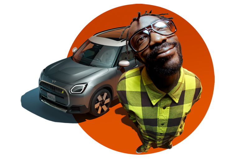 Напълно електрическото MINI Countryman - електрифицирайте вашите приключения