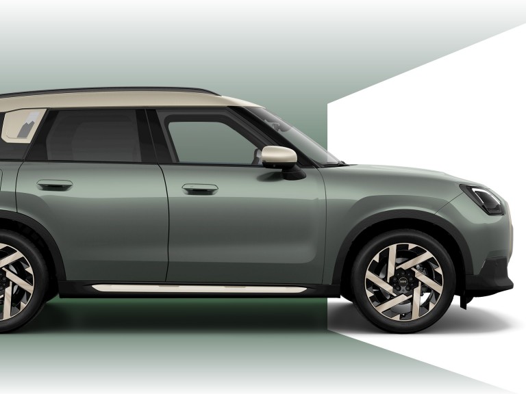 MINI Countryman - размери - изглед отстрани