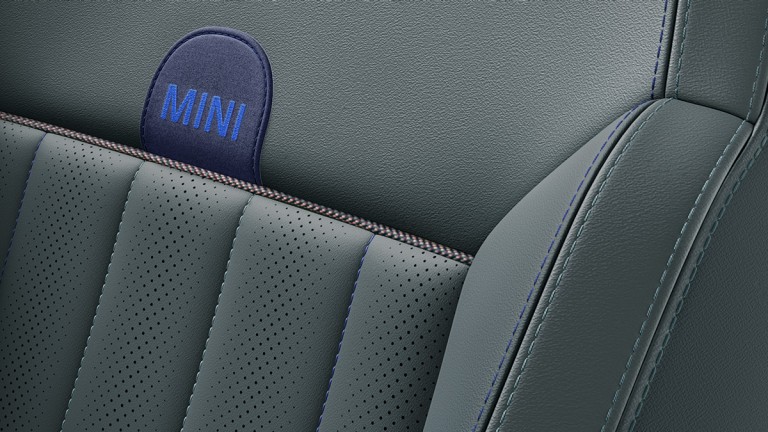 MINI Countryman - галерия Интериор - classic style тапицерия