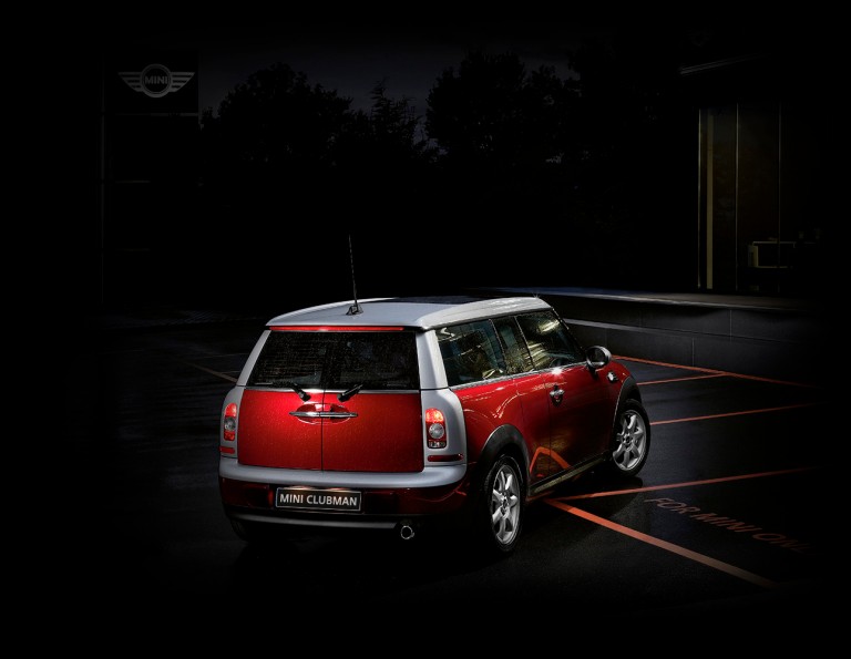 MINI с 3 врати. Аварийна пътна помощ на МINI