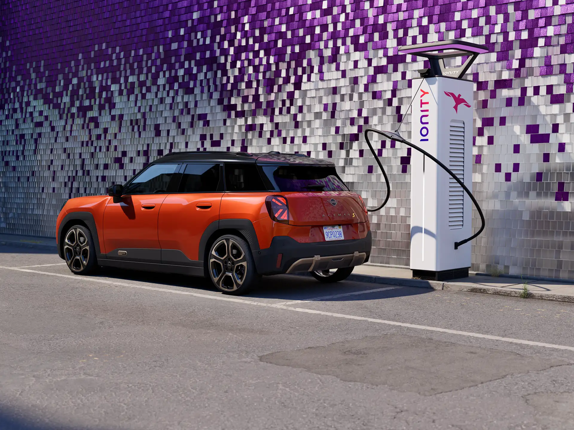 Напълно електрическо MINI Aceman - обществено зареждане