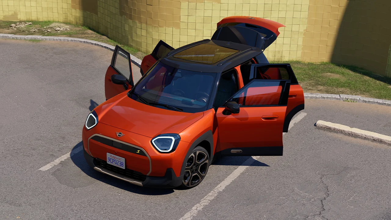 Напълно електрическо MINI Aceman - отворени врати