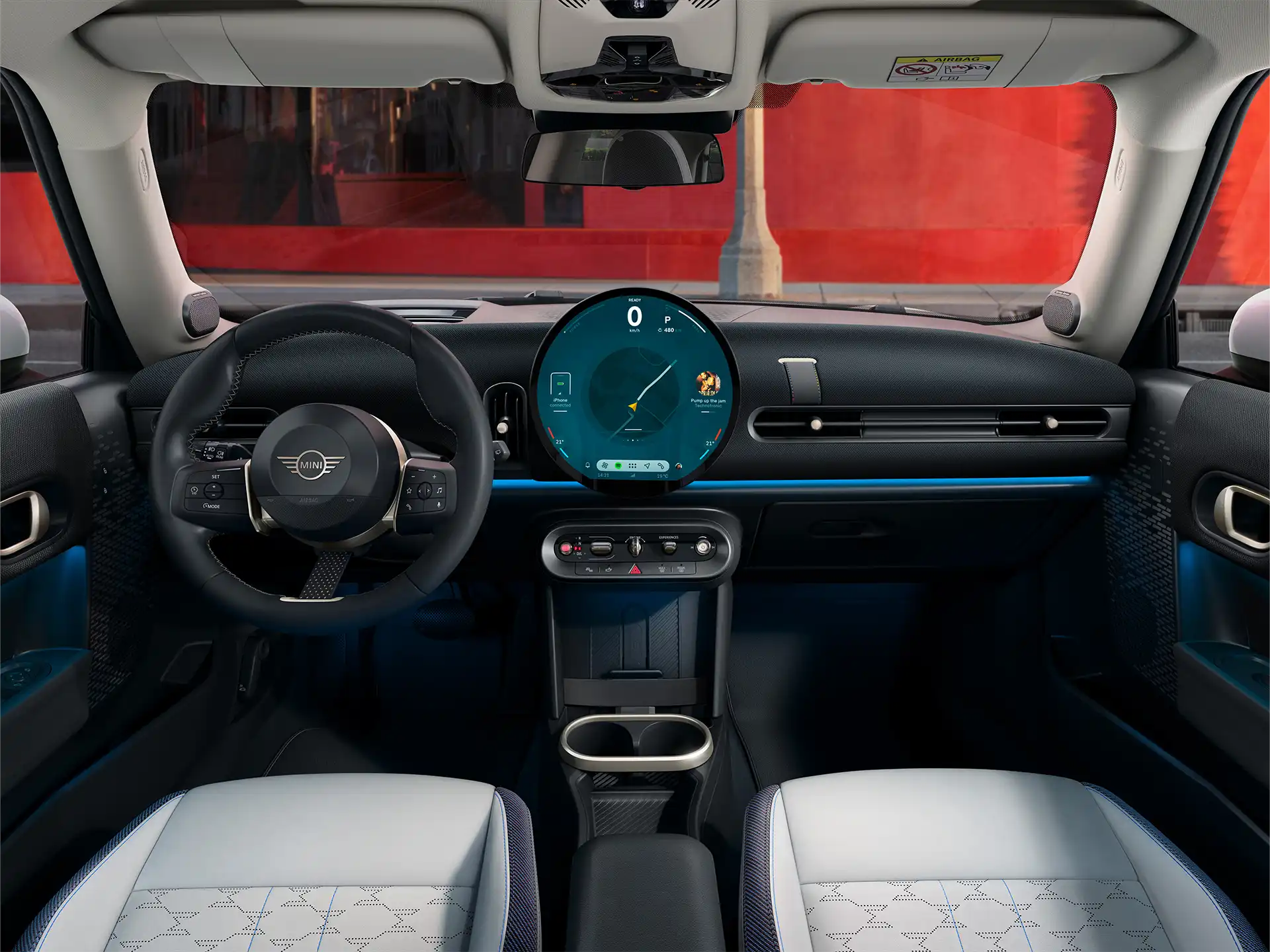 MINI Cooper 3 врати - иконичен интериор