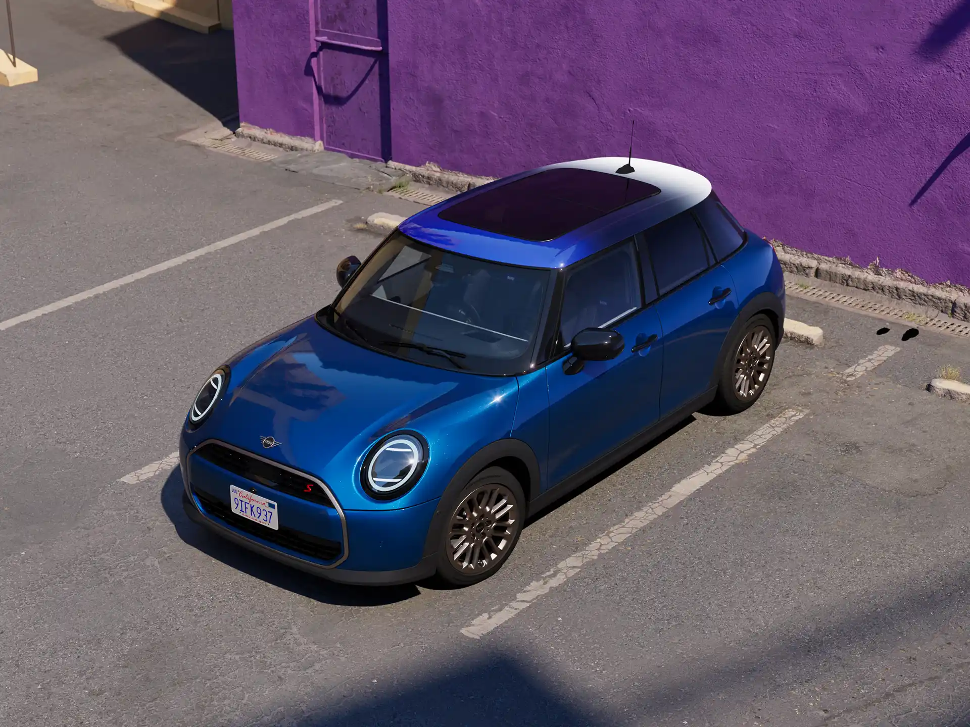 MINI Cooper 5 врати - видео