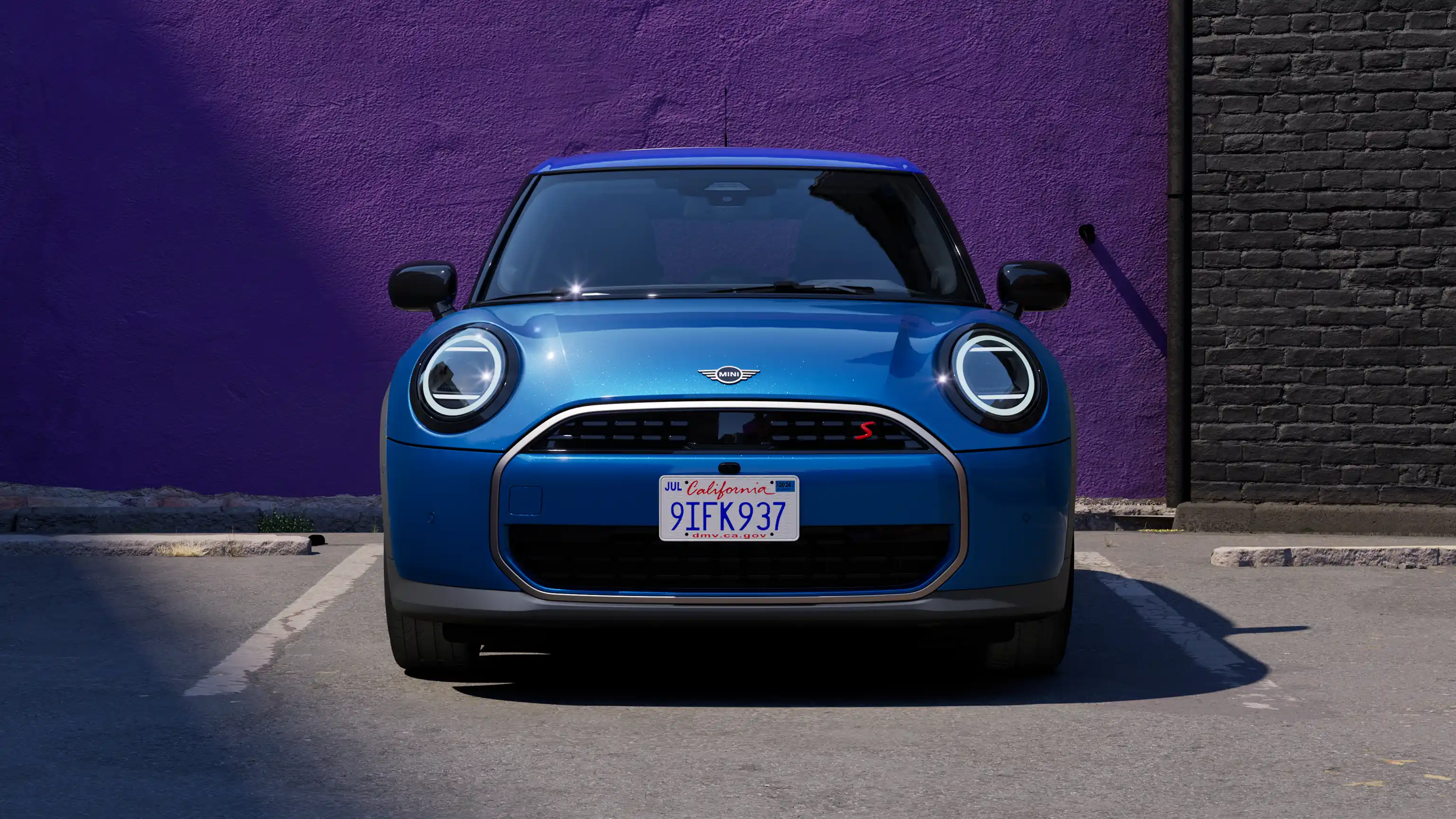 MINI Cooper 5 врати - иконичен дизайн