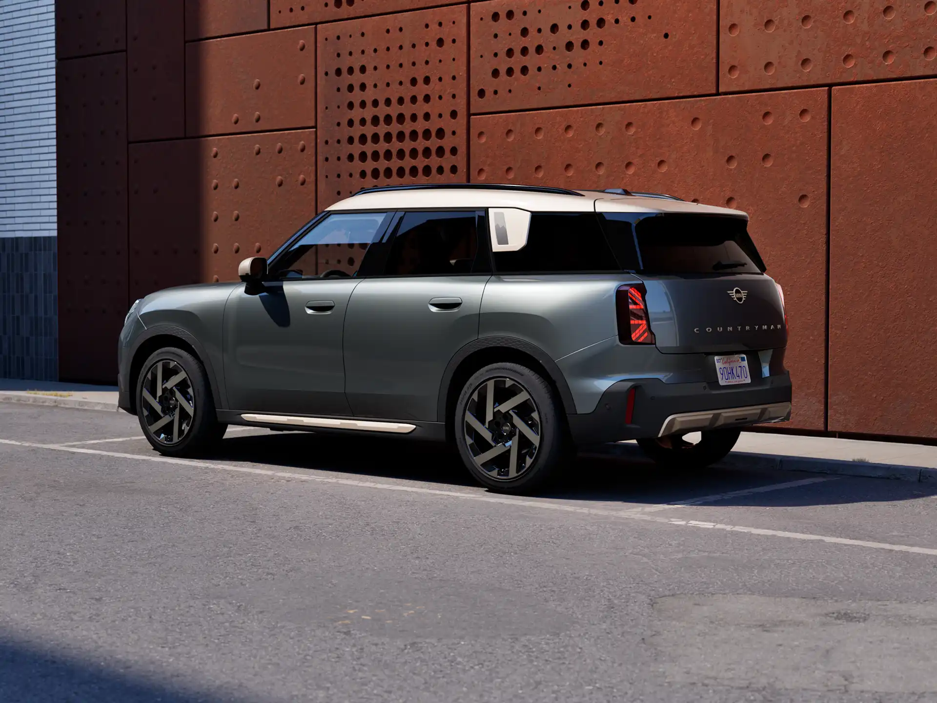MINI Cooper 5 врати -  Teaser MINI Countryman