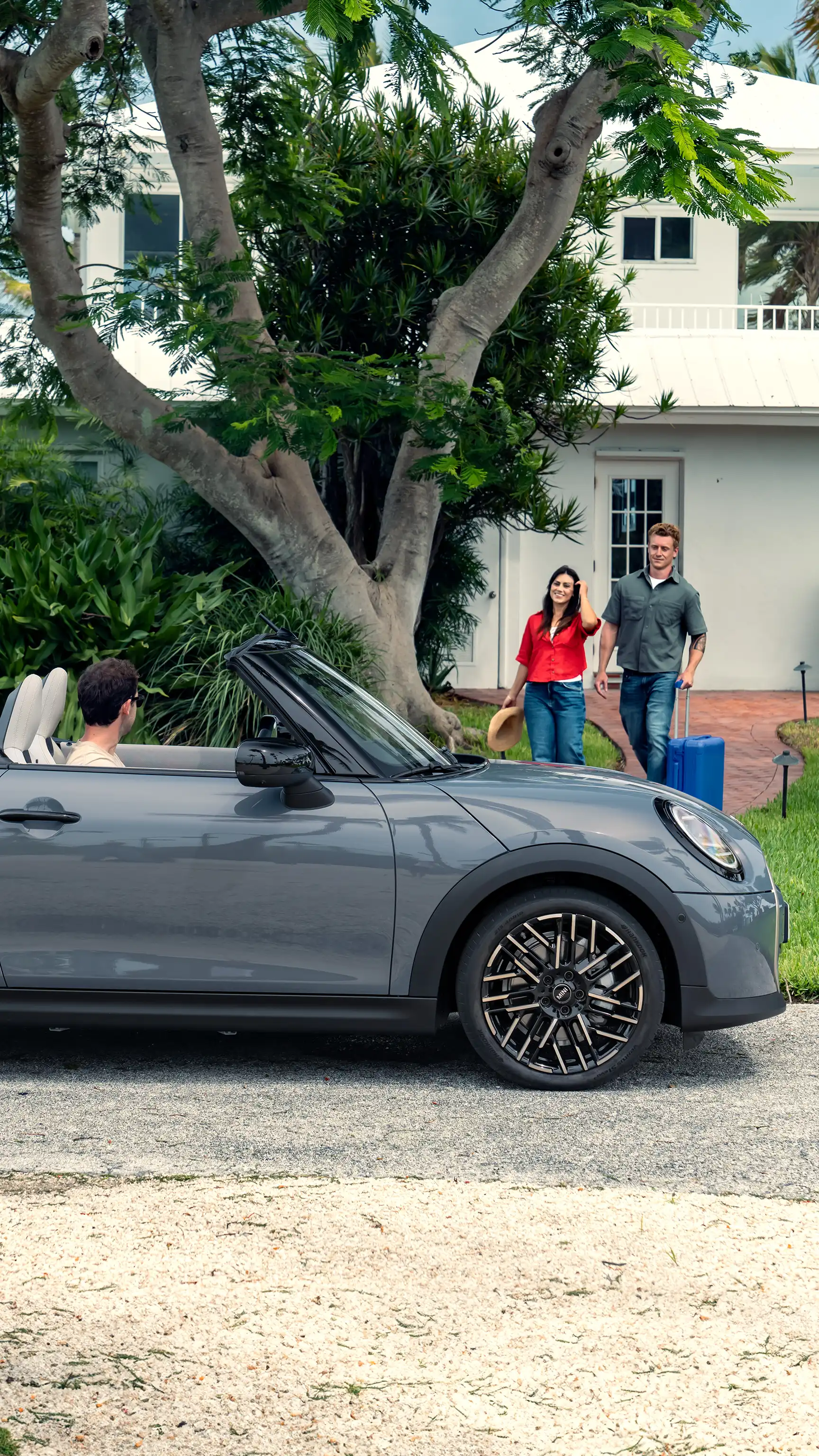 MINI Cooper Cabrio - залез