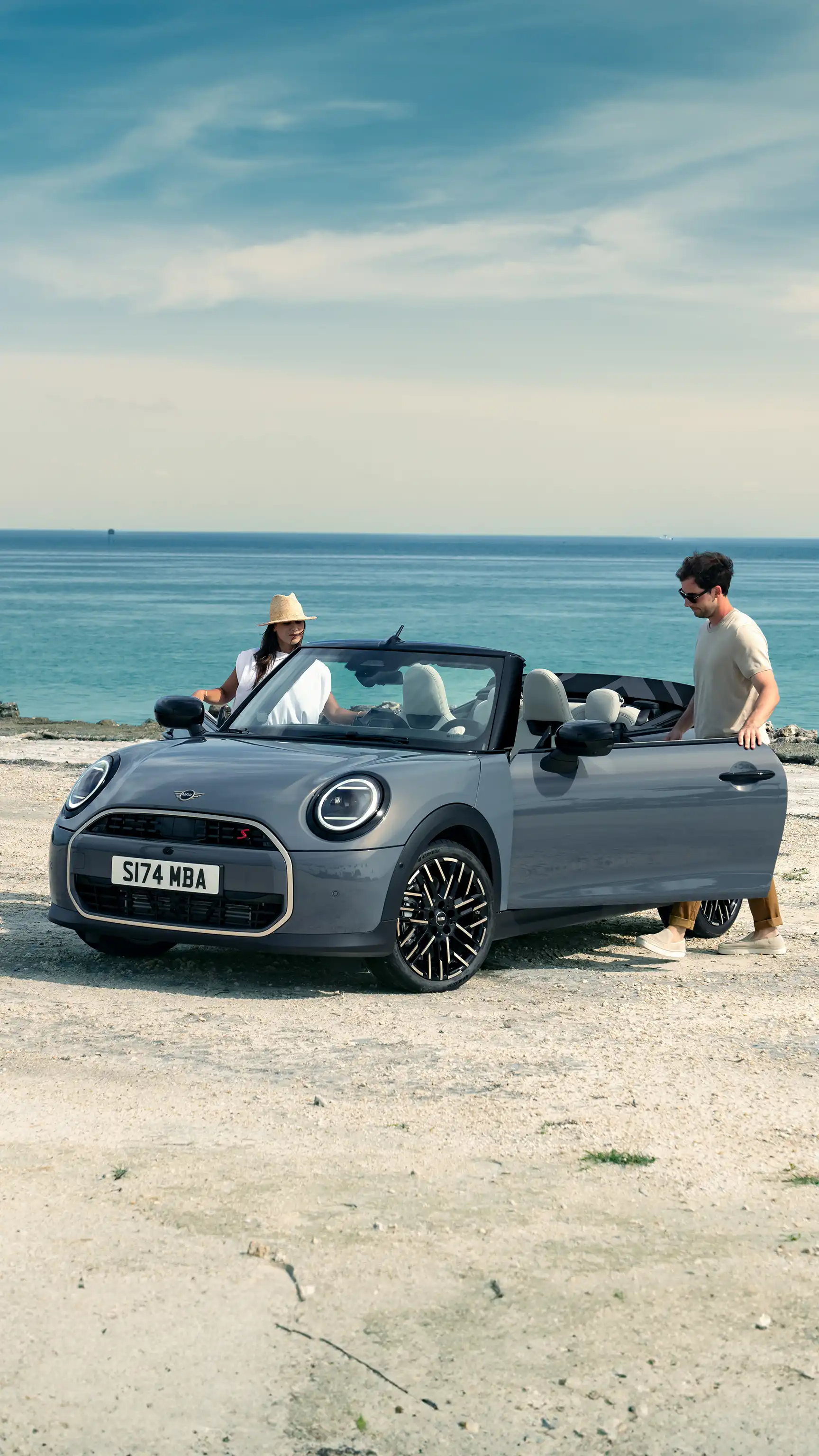 MINI Cooper Cabrio - плаж