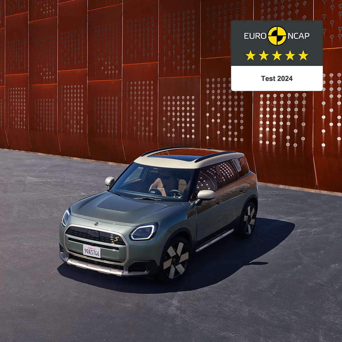 Напълно електрическо MINI Countryman - ncap teaser
