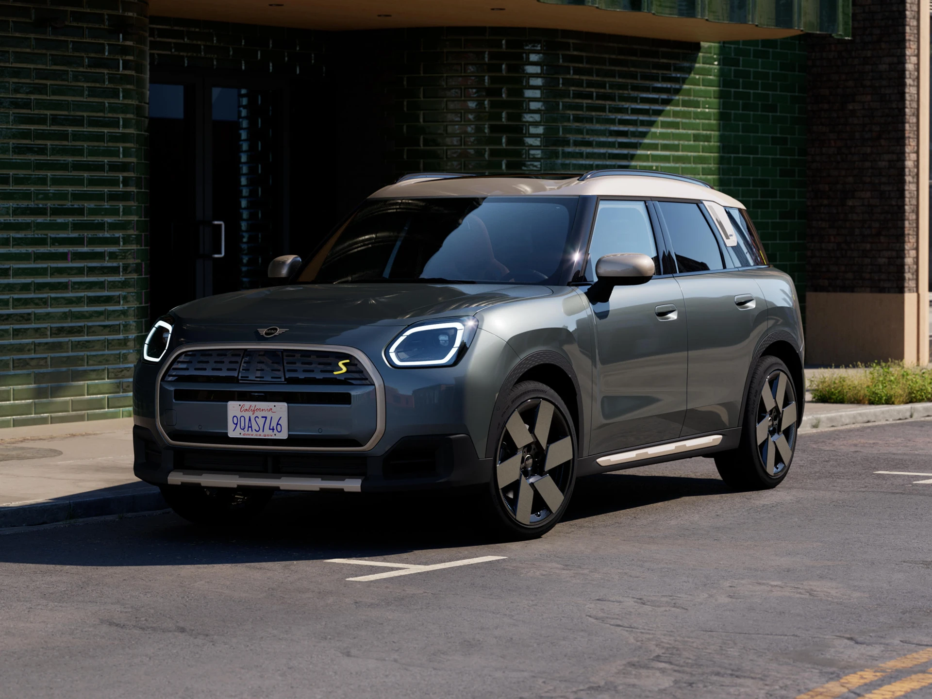 Видеоклип, показващ детайлно интериора и екстериора на напълно електрическото MINI Countryman. Камерата се движи по таблото, като акцентира върху елементите на дизайна.