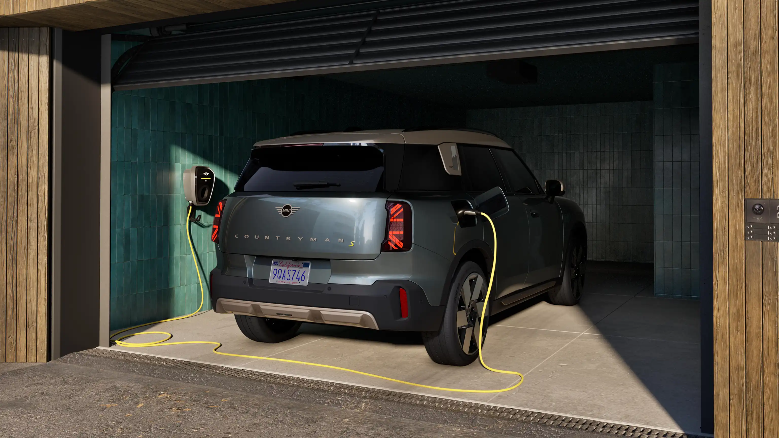 Напълно електрическо MINI Countryman - гараж